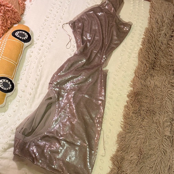 NWT Khy Sequin Cut out Dress - Picture 6 of 6